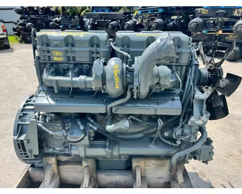 Mack E7 Engine Assembly