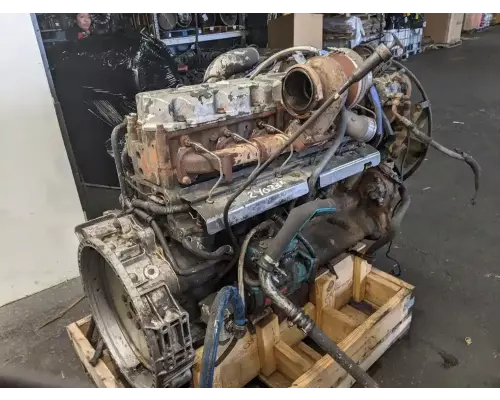 Mack E7 Engine Assembly