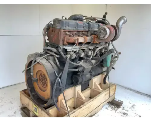 Mack E7 Engine Assembly