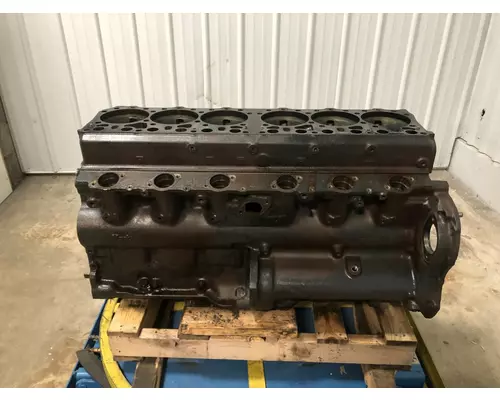 Mack E7 Engine Block