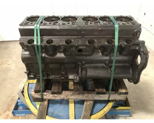 Mack E7 Engine Block