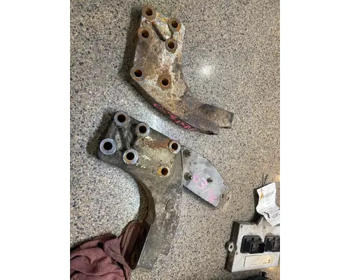 Engine Mounts MACK E7 Truck Salvage International Inc