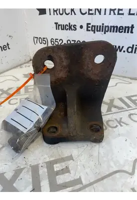 Mack E7 Engine Mounts