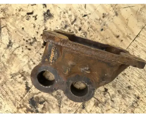 Mack E7 Engine Mounts