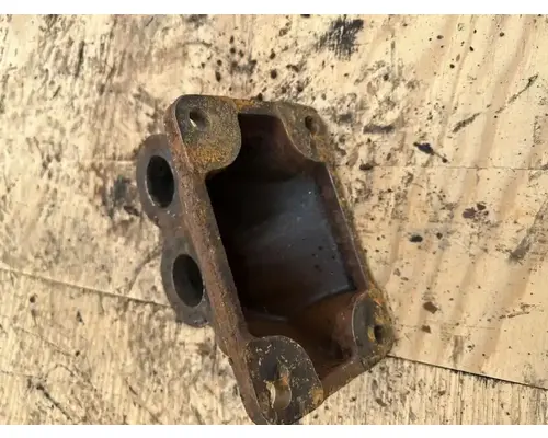 Mack E7 Engine Mounts