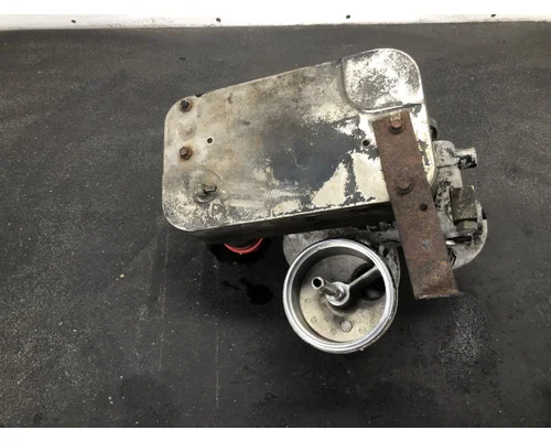 Mack E7 Engine Oil Filter Base