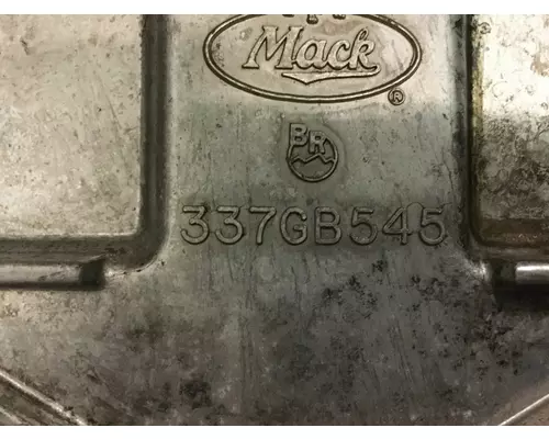 Mack E7 Engine Valve Cover