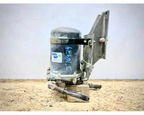 Mack E7 Filter  Water Separator