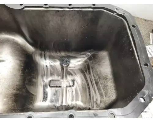 Mack E7 Oil Pan