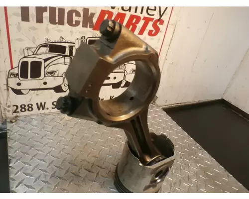 Mack E7 Piston