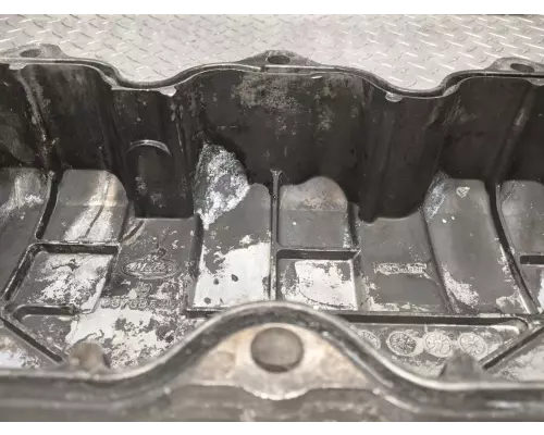 Mack E7 Valve Cover