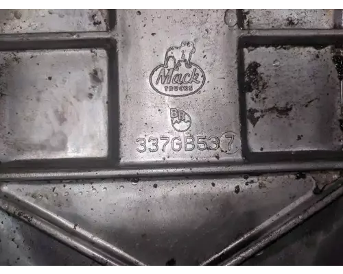 Mack E7 Valve Cover