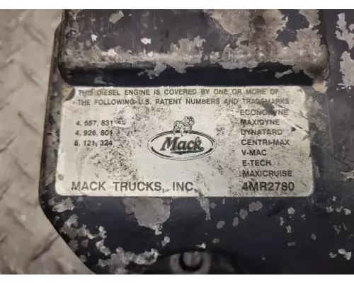 Mack E7 Valve Cover