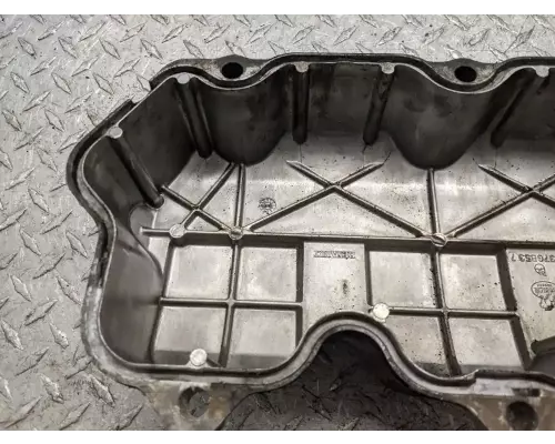 Mack E7 Valve Cover