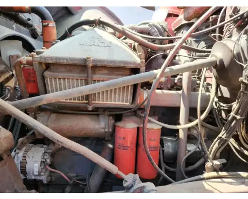 Mack EM6 Engine Assembly