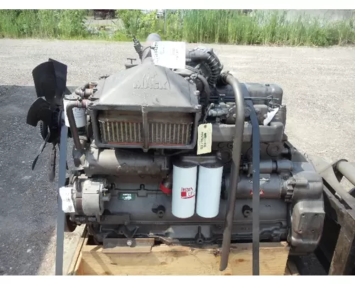 Mack ENDT 676 Engine Assembly