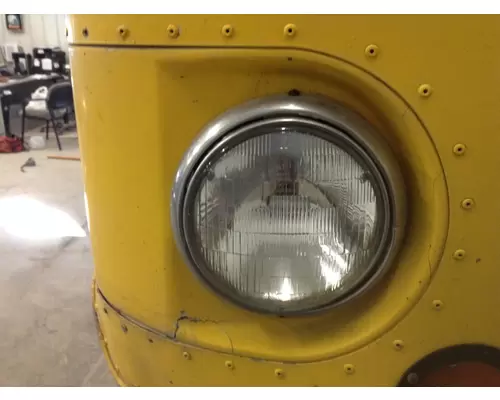 Mack FL (COE) Headlamp Assembly