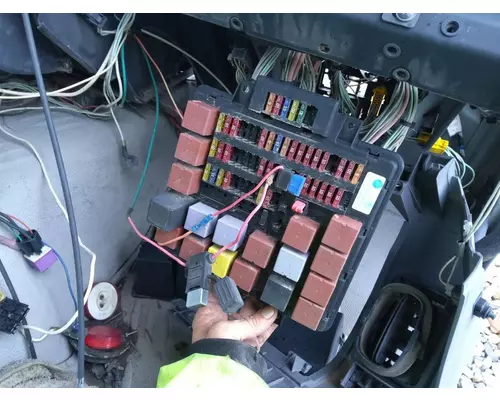 Fuse Box Mack FREEDOM Vander Haags Inc Kc