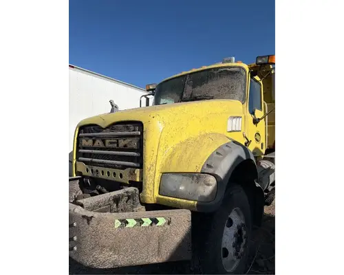 Mack GRANITE Hood