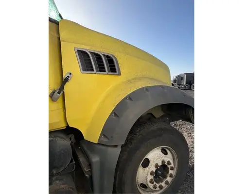 Mack GRANITE Hood