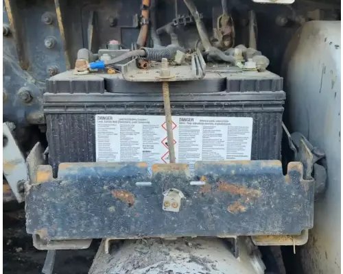 Mack GU713 Battery Box