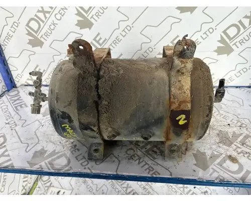 Mack GU813 Air Tank