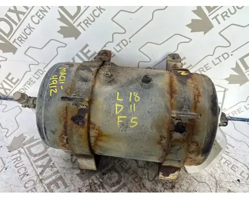 Mack GU813 Air Tank