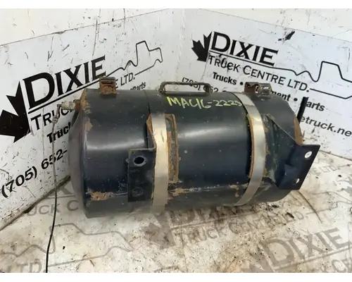 Mack GU813 Air Tank