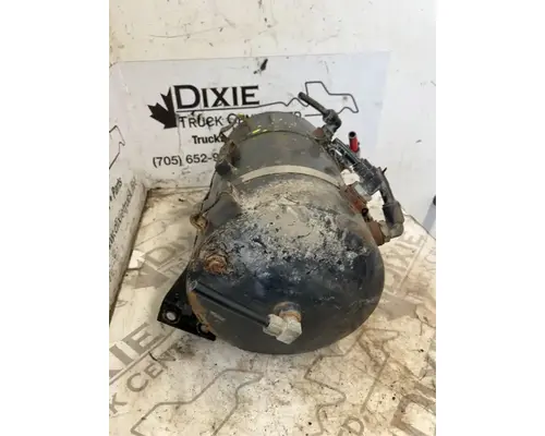 Mack GU813 Air Tank