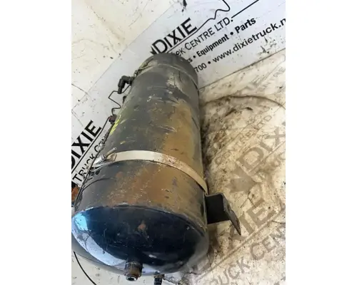 Mack GU813 Air Tank