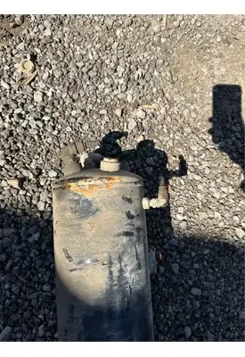 Mack GU813 Air Tank