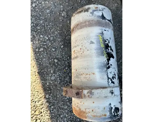 Mack GU813 Air Tank