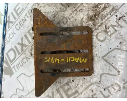 Mack GU813 Brackets, Misc.