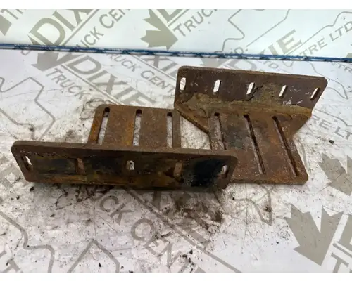Mack GU813 Brackets, Misc.