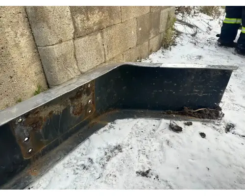 Mack GU813 Bumper Assembly, Front