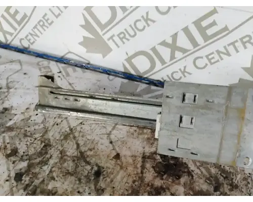 Mack GU813 Door Window Regulator, Front