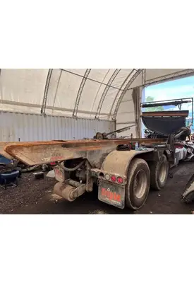 Mack GU813 Equipment (Mounted)