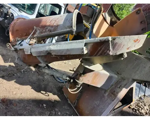 Mack GU813 Equipment (Mounted)
