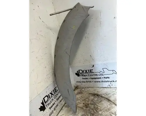 Mack GU813 Fender Extension