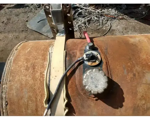 Mack GU813 Fuel Tank