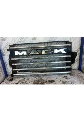 Mack GU813 Grille