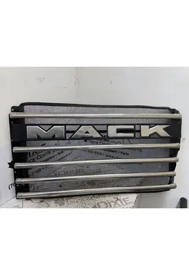 Mack GU813 Grille