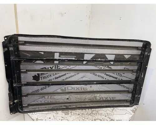 Mack GU813 Grille