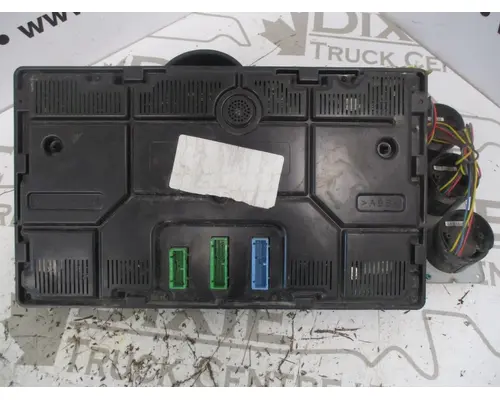 Mack GU813 Instrument Cluster