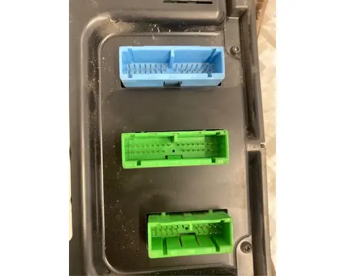 Mack GU813 Instrument Cluster