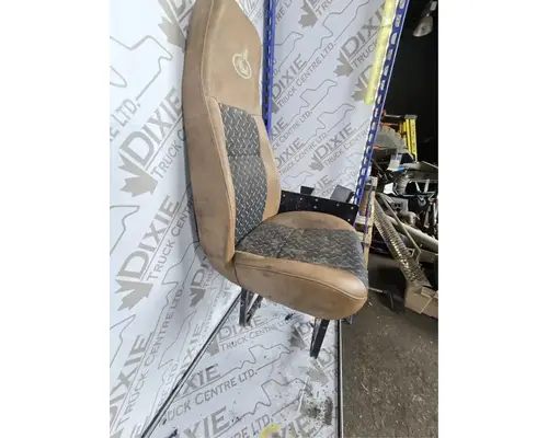 Mack GU813 Seat, Front