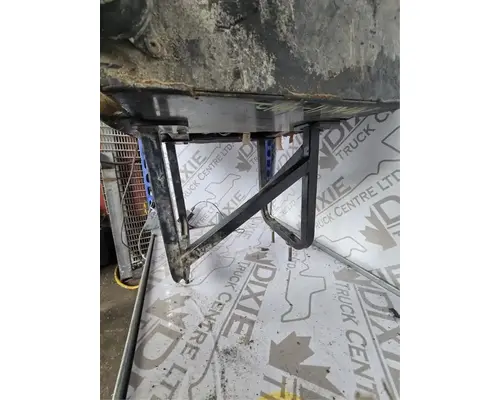 Mack GU813 Seat, Front