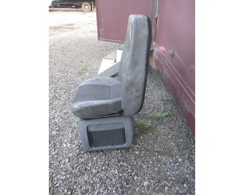 Mack GU813 Seat, Front