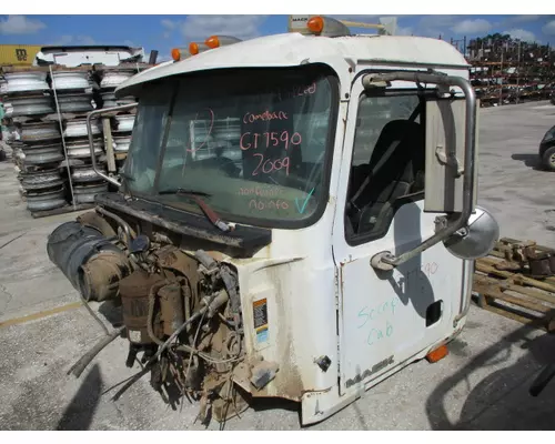 Cab MACK GRANITE LKQ Heavy Truck - Tampa