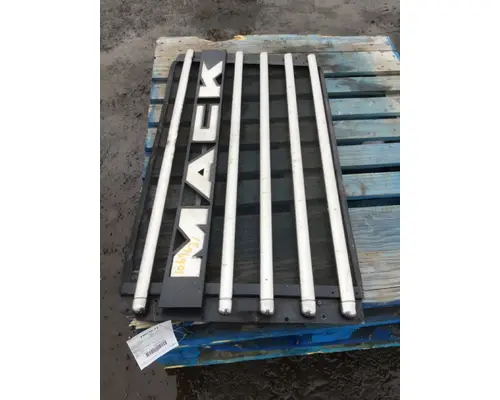 Grille MACK GRANITE Rydemore Heavy Duty Truck Parts Inc